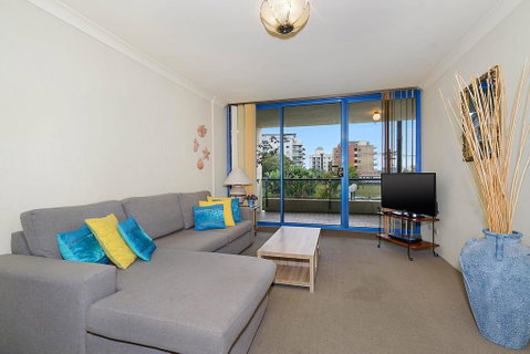 St Tropez Unit 9 - The Entrance, NSW - Great Ocean Road Tourism 1
