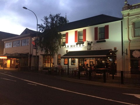 Star Bar Cafe & Hotel - Great Ocean Road Tourism 1