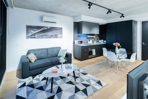 STAY&CO Docklands Drive - Great Ocean Road Tourism 1