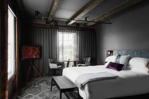 Stillwater Seven - Great Ocean Road Tourism 0