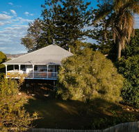 Stunning Queenslander - Great Ocean Road Tourism