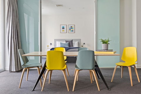 Stunning, Central Huge CBD Pad, Free WiFi, Netflix - Great Ocean Road Tourism 0