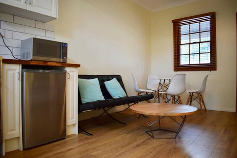 Stylish Cute Cottage In McMahons Point - Great Ocean Road Tourism 0