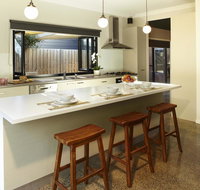 Stylish Living- Fireplace WiFi Linen 4 bdrm Beach 850m - Great Ocean Road Tourism