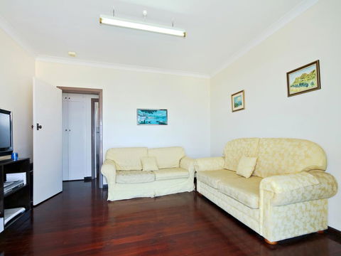 Sun And Fun - Great Ocean Road Tourism 1