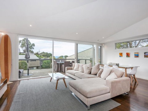 SUNRISE AT BREAKERS - Townhouse Close To Town - Great Ocean Road Tourism 3