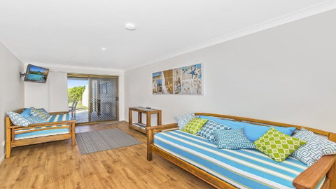 Sunrise Reef - Unit 6 Lennox Head - Great Ocean Road Tourism 2