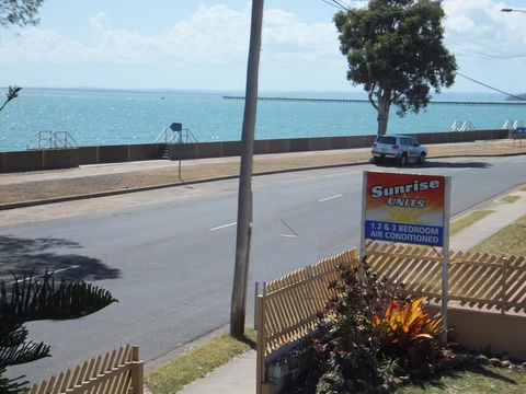 Sunrise Units - Great Ocean Road Tourism 0