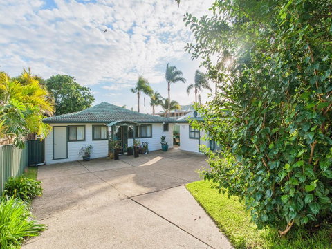 Sunset Beach House - Soldiers Point Sleeps 9 - Great Ocean Road Tourism 2