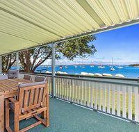 Sunset Beach House - Soldiers Point Sleeps 9 - Great Ocean Road Tourism