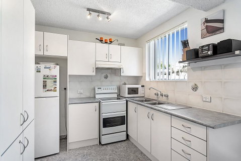 Sunset Court, Unit 1/3 Resthaven Avenue - Great Ocean Road Tourism 2
