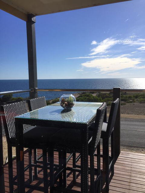 Sunset Cove Beach House - Great Ocean Road Tourism 1