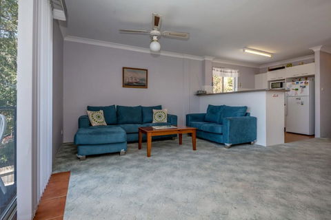 Sunset Towers, Unit 2/25 Donald Street - Great Ocean Road Tourism 1