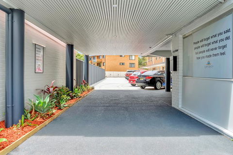 Surf Beach Motel Port - Great Ocean Road Tourism 1