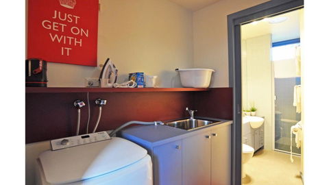 SURF SOUNDS - Great Ocean Road Tourism 3