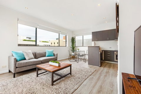 Surry Hills Modern Self-Contained One-Bedroom Apartment (19 FOV) - Great Ocean Road Tourism 0