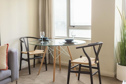 Sydney CBD 1 Bedroom Self-Contained Apartment With Spectacular Sydney Harbour View (1312 BRG) - Great Ocean Road Tourism 3