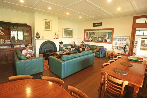 Sydney, Pittwater YHA - Great Ocean Road Tourism 3