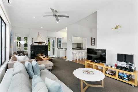Tallarook Beach House - Very Close To Beach - Great Ocean Road Tourism 1