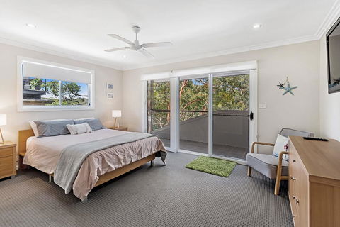 Tallean Road, 71 - Great Ocean Road Tourism 1