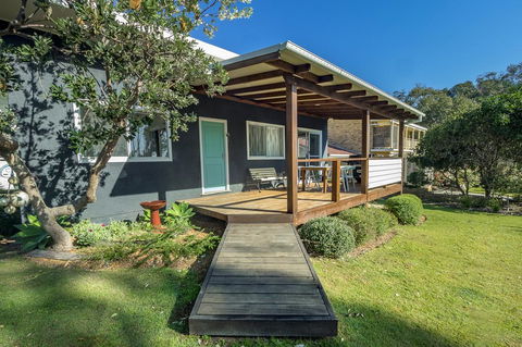 Tallowood Beachfront Cottage - Great Ocean Road Tourism 0