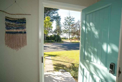 Tallowood Beachfront Cottage - Great Ocean Road Tourism 2
