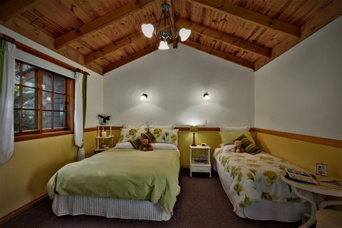 Tamborine Mountain Bed And Breakfast - Great Ocean Road Tourism 1