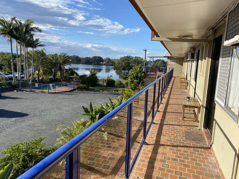 Taree Motor Inn - Great Ocean Road Tourism 1