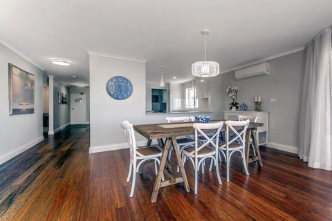 The Anchorage, Unit 12/9 Laman Street - Great Ocean Road Tourism 3