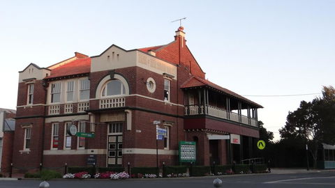 The Bank B&B West Wyalong - Great Ocean Road Tourism 0