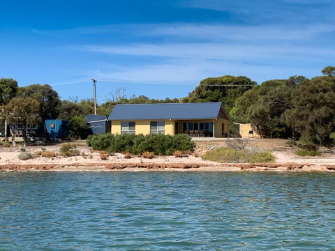 The Beach House - Great Ocean Road Tourism 0