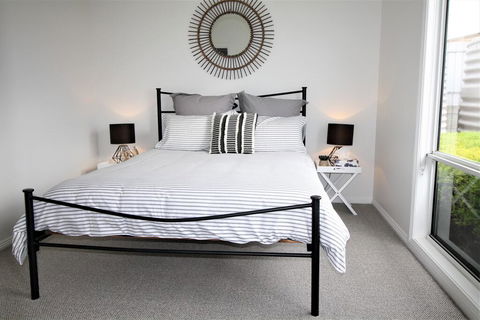 The Beach House - Point Turton - Great Ocean Road Tourism 3