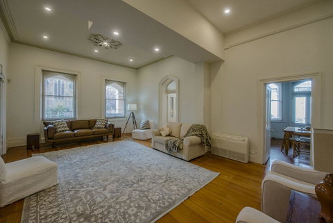 Roxburgh House Apartments - Great Ocean Road Tourism 13