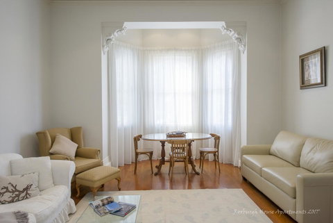 Roxburgh House Apartments - Great Ocean Road Tourism 5