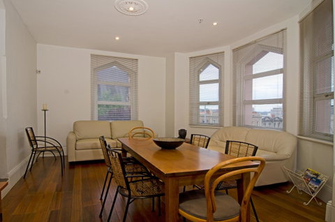 Roxburgh House Apartments - Great Ocean Road Tourism 28