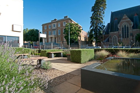 Roxburgh House Apartments - Great Ocean Road Tourism 31