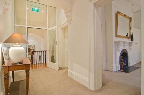 Roxburgh House Apartments - Great Ocean Road Tourism 29