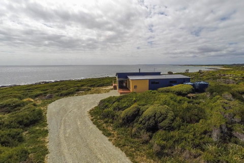 Seaspray - Great Ocean Road Tourism 1