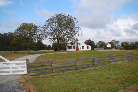 Buttons Cottage For Canyon & Rain Forest Walks With In House Dining - Great Ocean Road Tourism 16