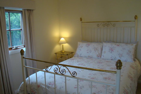 Buttons Cottage For Canyon & Rain Forest Walks With In House Dining - Great Ocean Road Tourism 10