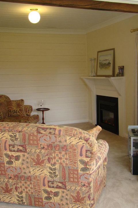 Buttons Cottage For Canyon & Rain Forest Walks With In House Dining - Great Ocean Road Tourism 6