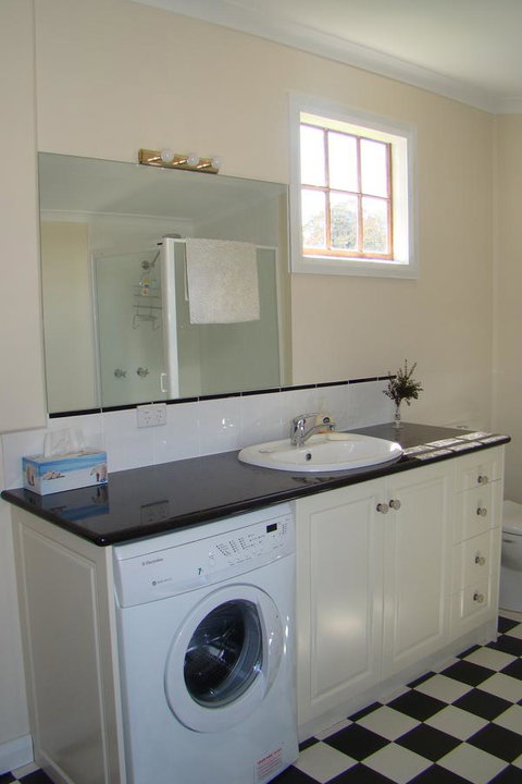 Buttons Cottage For Canyon & Rain Forest Walks With In House Dining - Great Ocean Road Tourism 17