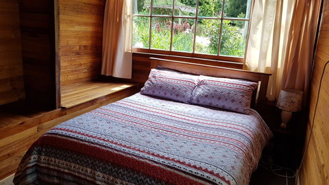 Whispering Hills Retreat - Great Ocean Road Tourism 3