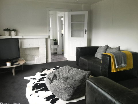 Highfield's Other House - Great Ocean Road Tourism 9
