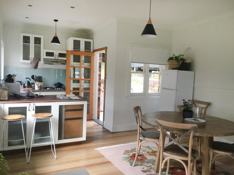 Highfield's Other House - Great Ocean Road Tourism 4