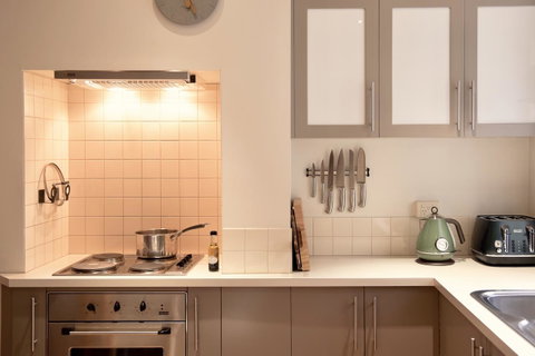 Lotus Gogh Apartment - Great Ocean Road Tourism 9