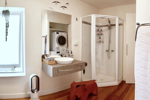 Lotus Gogh Apartment - Great Ocean Road Tourism 24