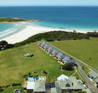 Diamond Island Resort  Bicheno Penguin Show - Great Ocean Road Tourism