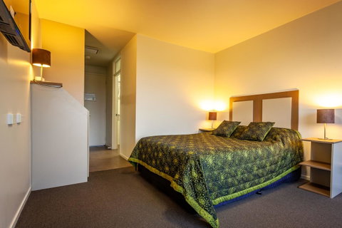 Mornington Inn - Great Ocean Road Tourism 2