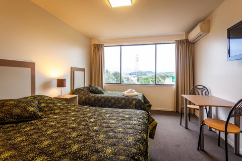 Mornington Inn - Great Ocean Road Tourism 1